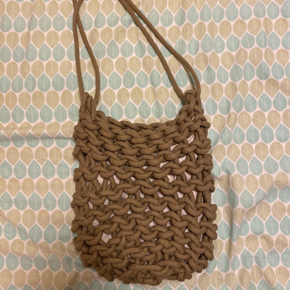 ❌SOLd❌Alienina kaki woven tote